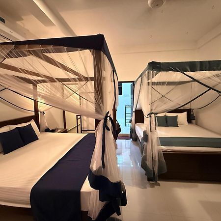 Sea Bay Inn Тангалла Экстерьер фото
