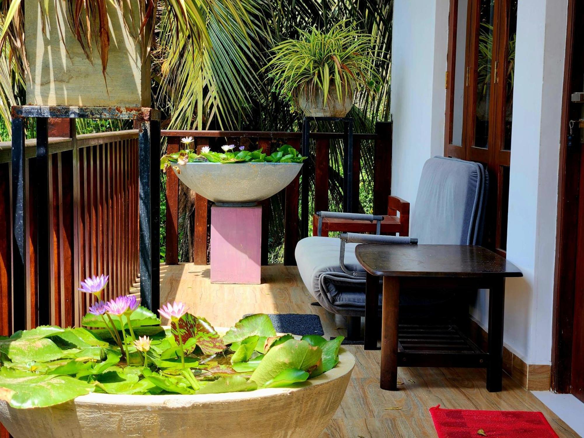 Sea Bay Inn Тангалла Экстерьер фото